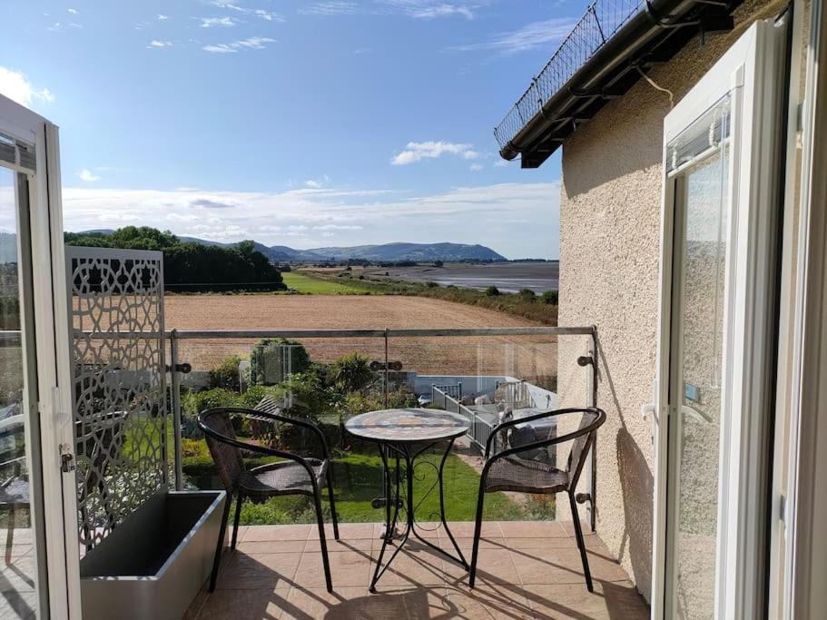 Blue Anchor House - Seaview, Hot Tub Apartments Exterior foto